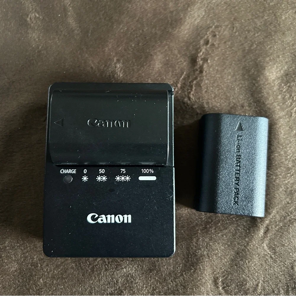 Canon Black Digital Camera Kit with Telephoto Lens
